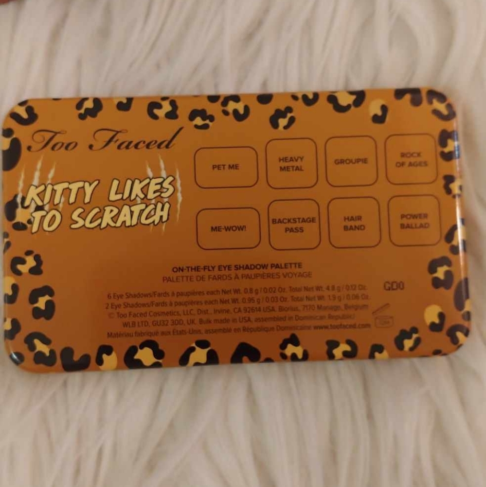 💖FIRM! NWT TOO FACED KITTY LIKES TO SCRATCH MINI EYESHADOW PALETTE (LAST ONE AV - Picture 7 of 10